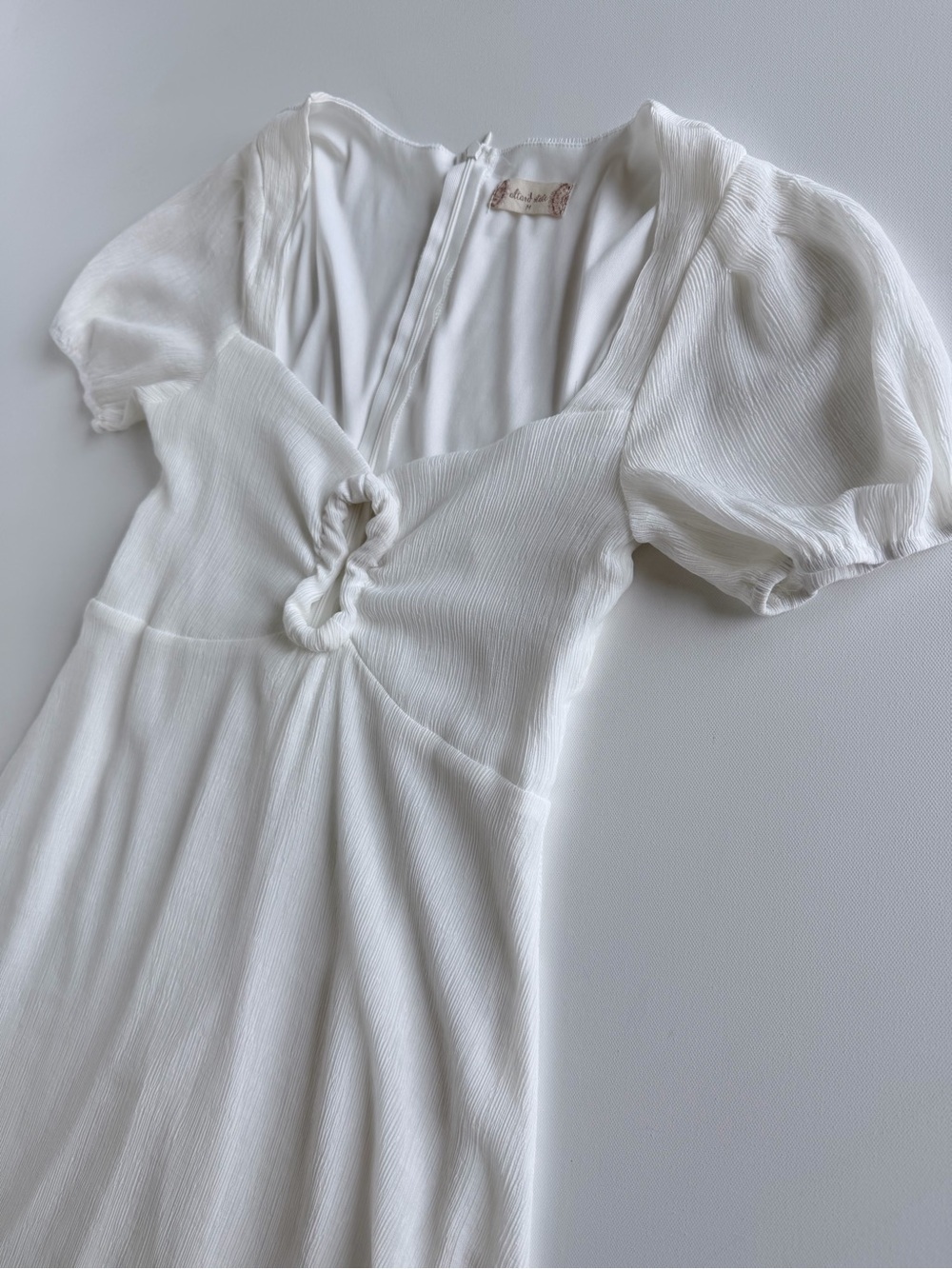 Altar’d State White Textured Keyhole Midi Dress Sweetheart Neck Puff Sleeve M